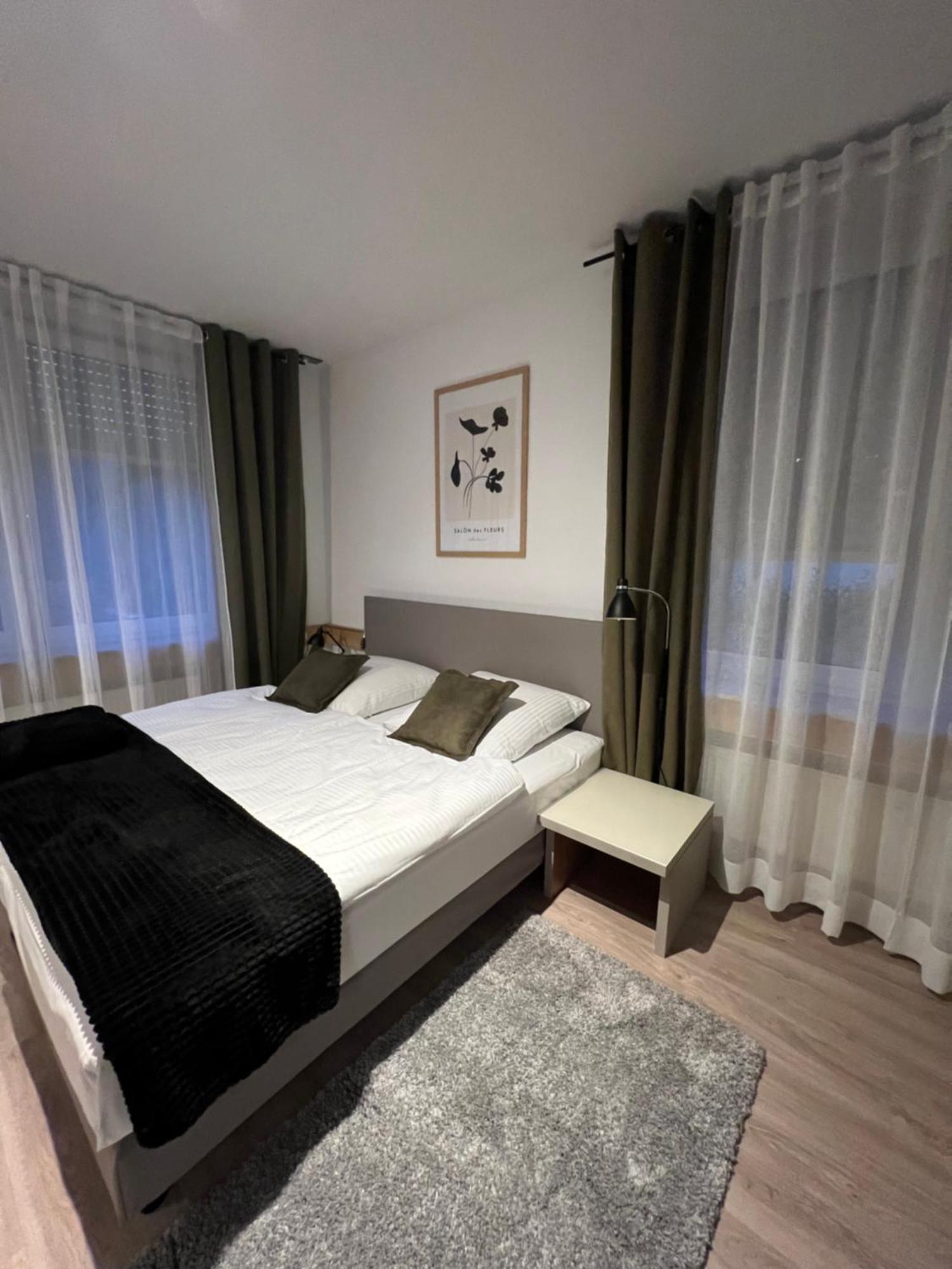 Alpha Rooms Backnang Buitenkant foto