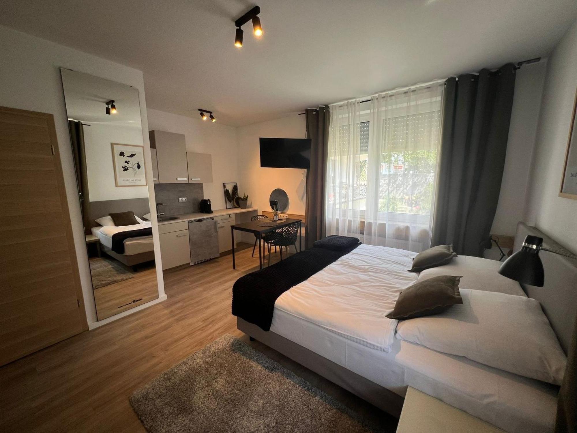 Alpha Rooms Backnang Buitenkant foto
